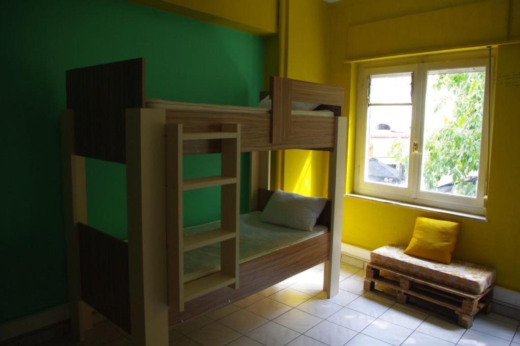 Small Funny World Athens Luaran gambar